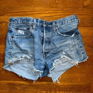 Levi 501 High Waisted Shorts (size 30)